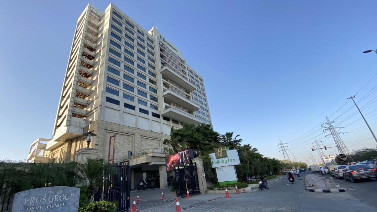 Holiday Inn New Delhi Mayur Vihar Noida, an IHG Hotel Bagian luar foto The Green Square