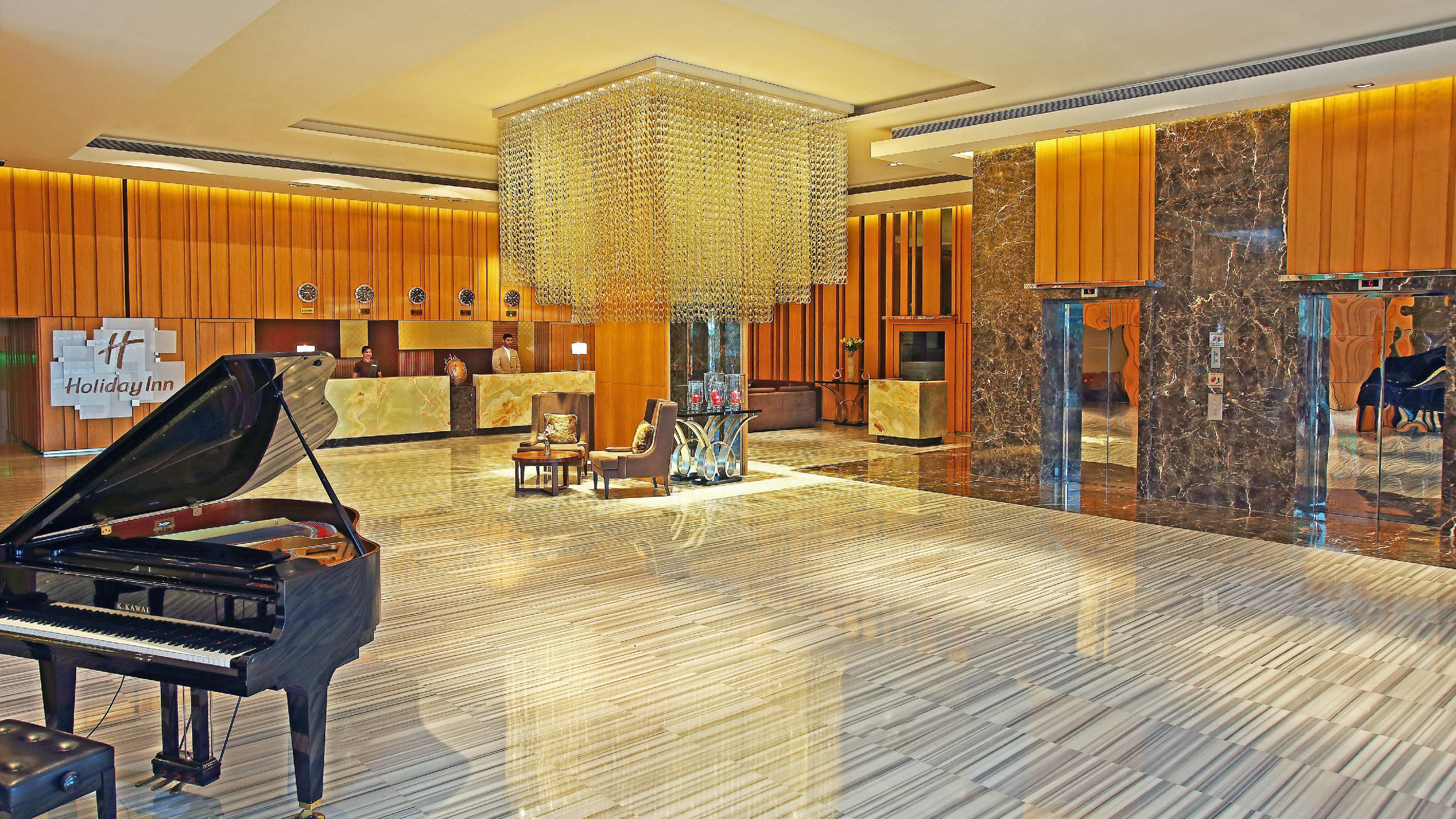 Holiday Inn New Delhi Mayur Vihar Noida, an IHG Hotel Bagian luar foto Lobby