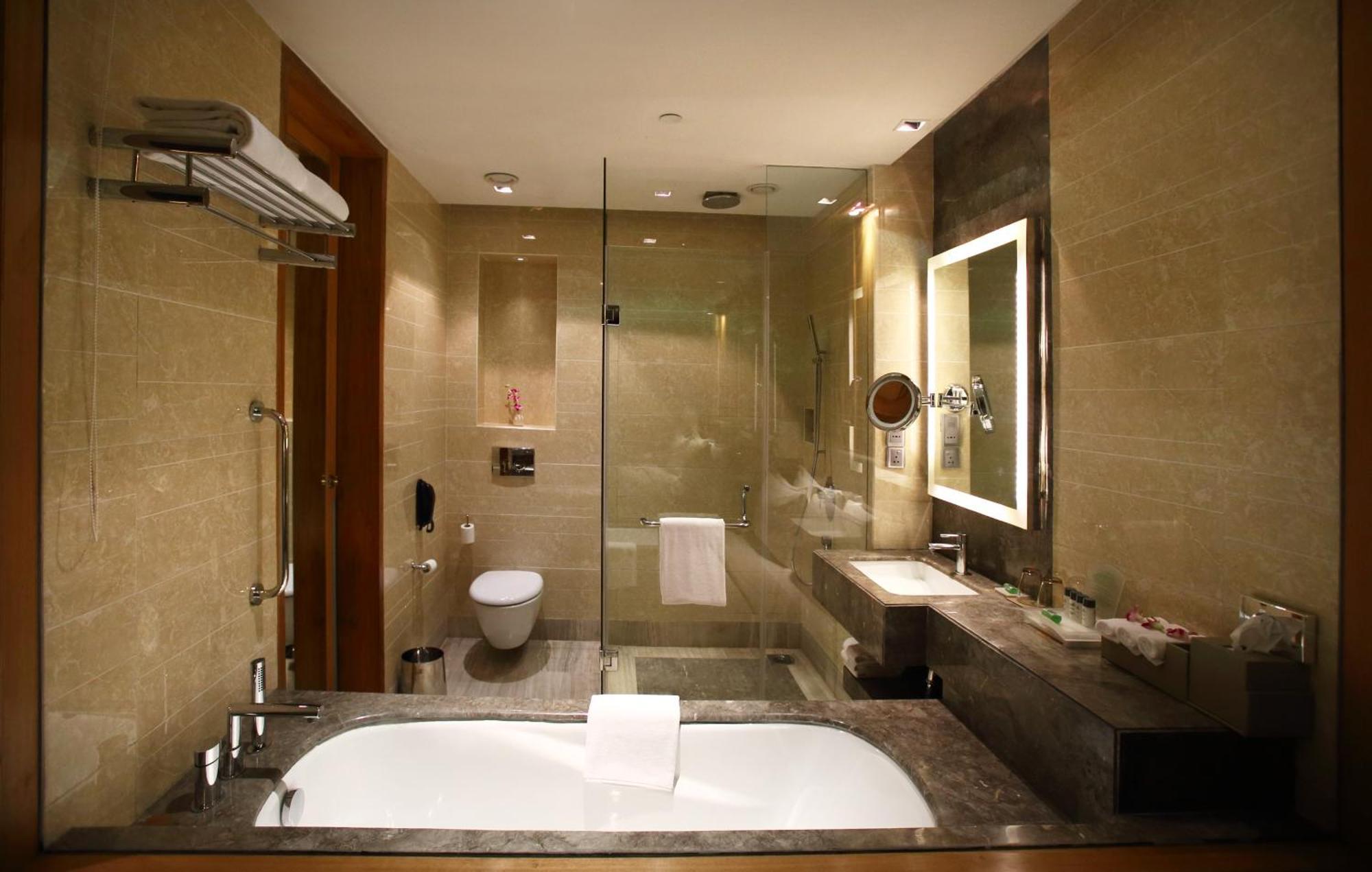 Holiday Inn New Delhi Mayur Vihar Noida, an IHG Hotel Bagian luar foto